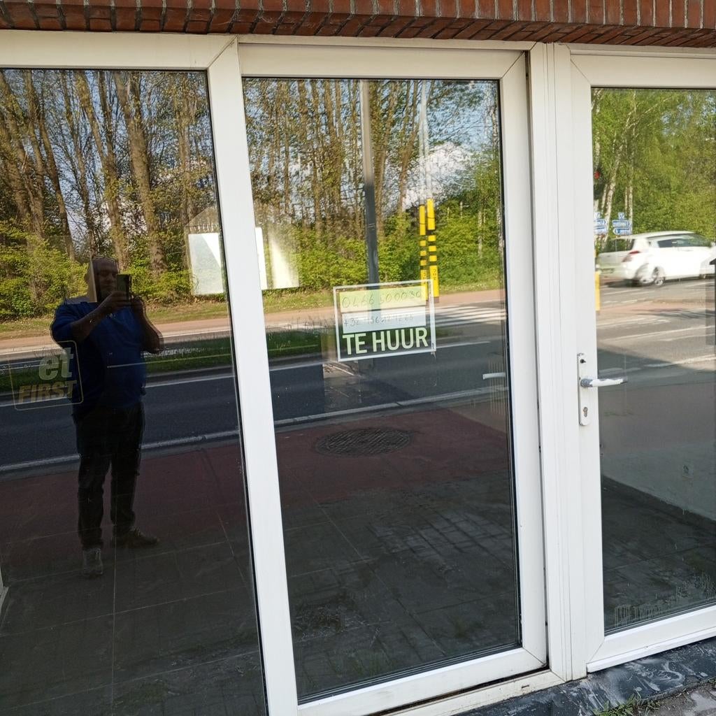 Kantor of winkel +-60 MK.
