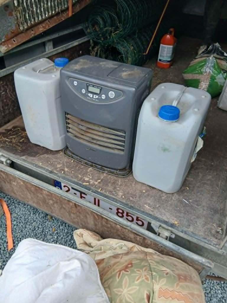poele à pétrole Zybro + pétrole, Enlèvement, Utilisé, Autres carburants