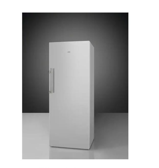 Nieuwe diepvriezer AEG / diepvrieskast no frost 10jr garan, Elektronische apparatuur, Nieuw, 140 tot 160 cm, Ophalen, Vrieskast