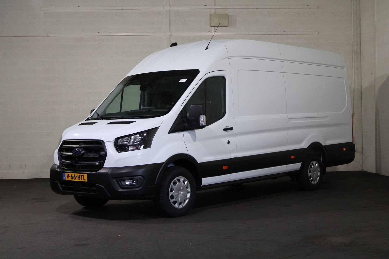Ford Transit 350 2.0 TDCI L4 H3 130pk Navigatie Trekhaak 2.8, Autos, Camionnettes & Utilitaires, Electronic Stability Program (ESP)