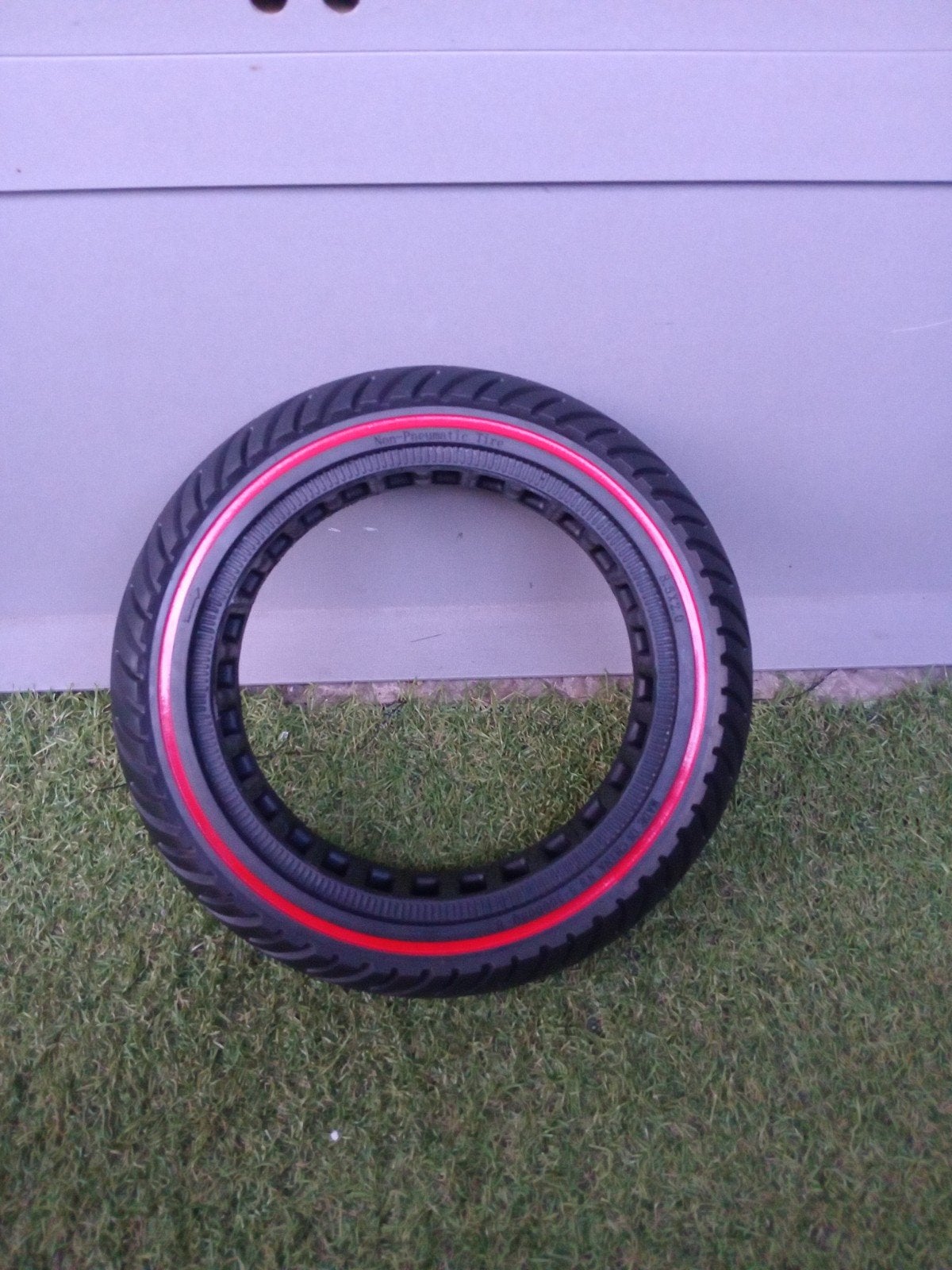 Pneu plein trottinette 8.5×2,0 Xiaomi, Enlèvement