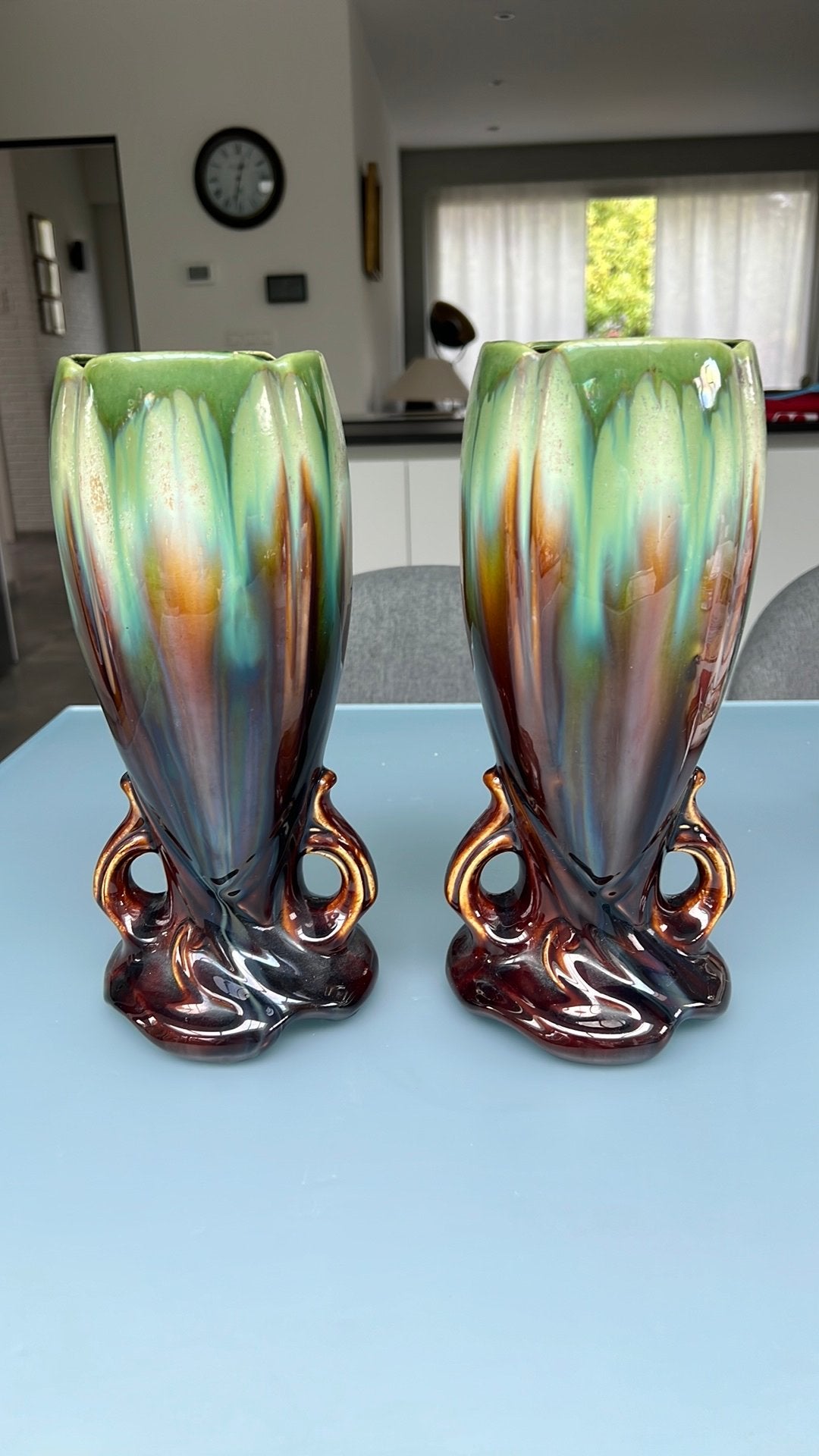 Vases Thulin, Enlèvement