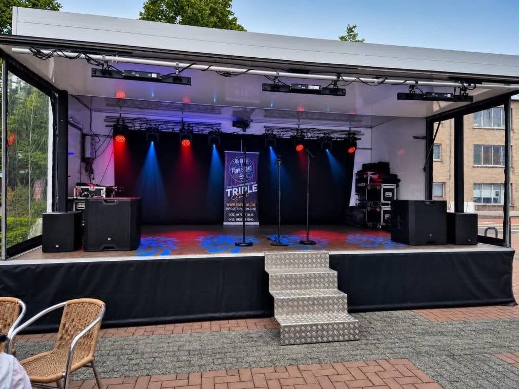 Te Huur Mobiel Podium 6,5 x 4,2M, Audio, Tv en Foto, Verzenden