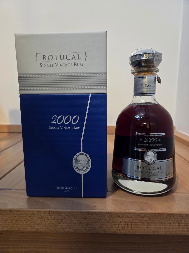 rhum ron diplomatico 2000 & 2002 + sample offert, Enlèvement ou Envoi, Neuf