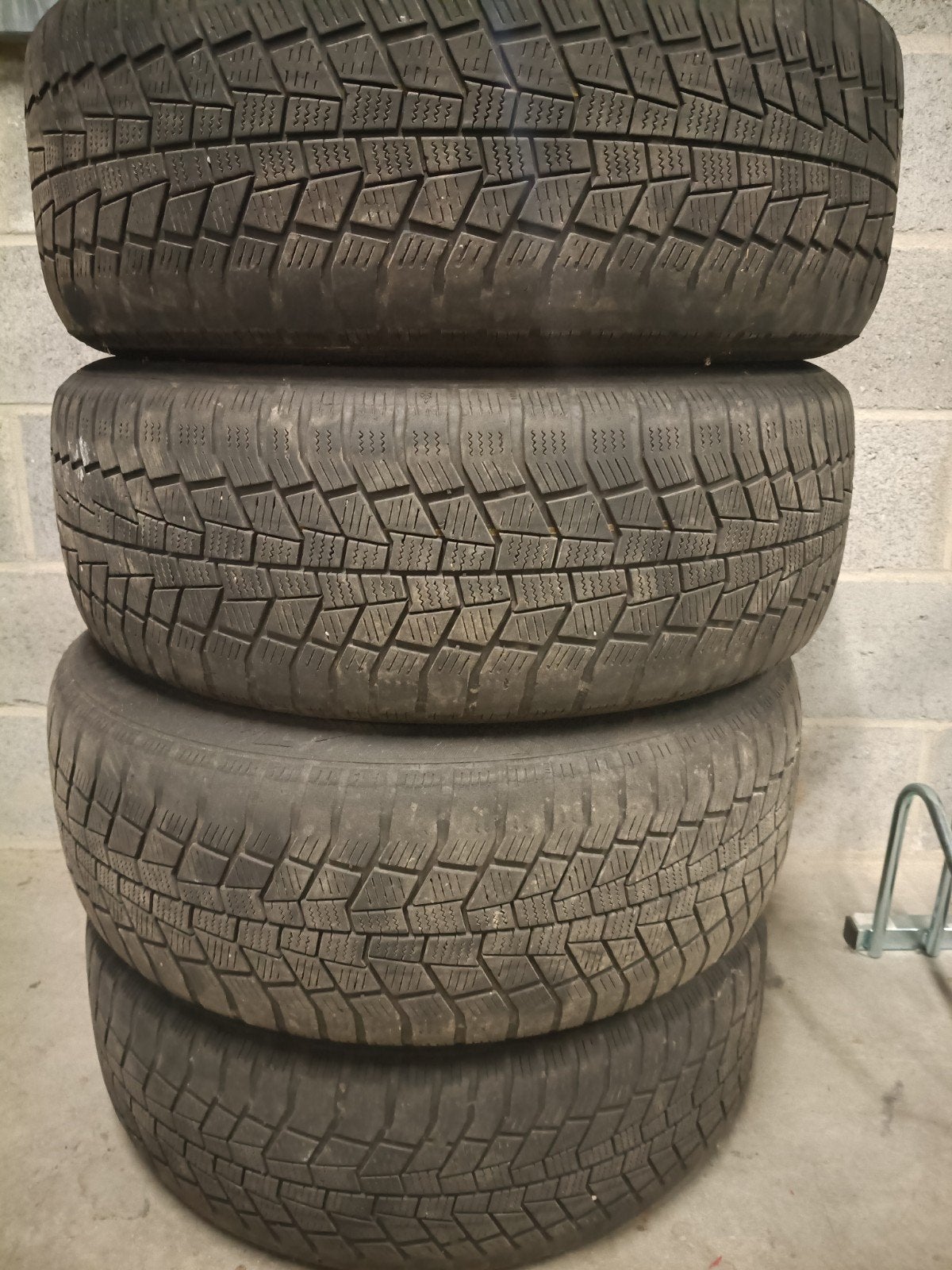 Jantes Mercedes Viano 225/55 R17, Autos : Pièces & Accessoires, Pneus et Jantes, Véhicule utilitaire, 17 pouces, Enlèvement