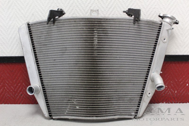 RADIATEUR GSX R 1000 2012-2016 (GSXR1000 L2-6) (1771047H10), Dhr. S. di Majo, Gebruikt, Info@cama-motorparts.nl, P.J. Troelstraweg 8 8
3144 CX  MAASSLUIS, NL