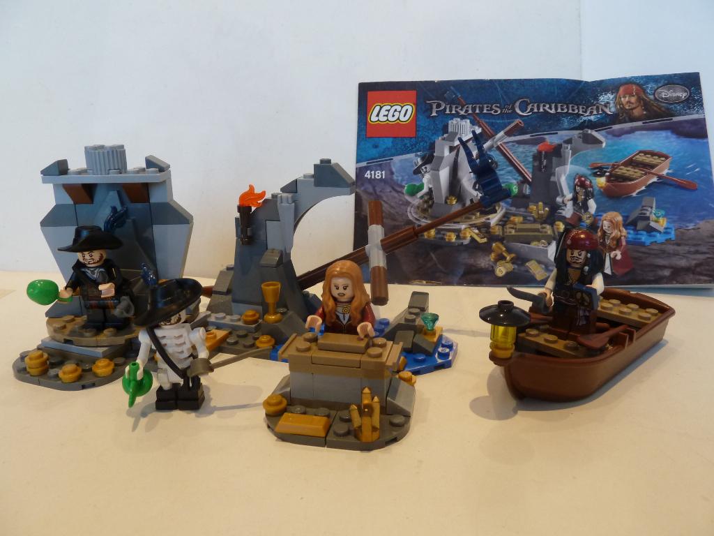 Lego Pirates of the Caribbean 4181 Isla De Muerta, Kinderen en Baby's, Speelgoed | Duplo en Lego, Compleet, Lego, Zo goed als nieuw