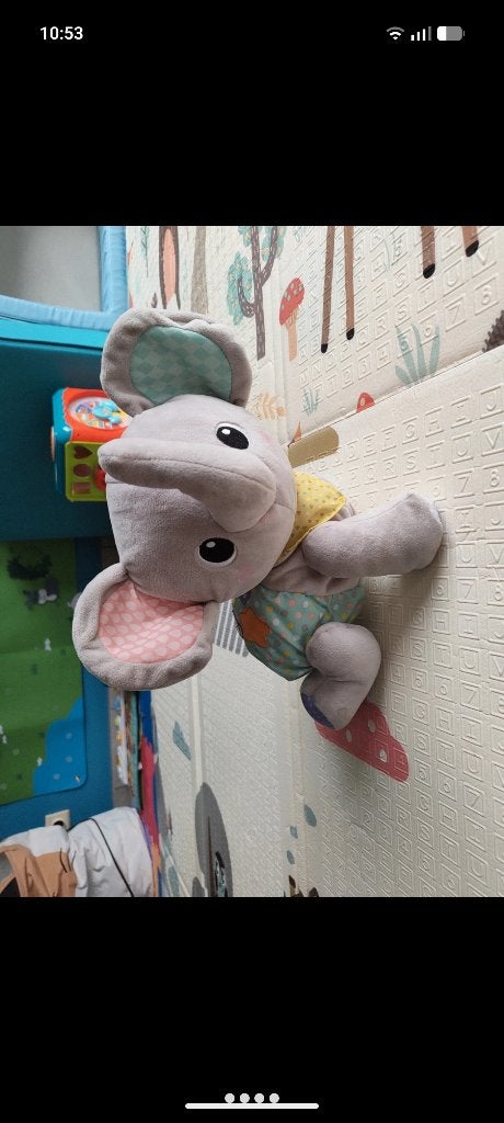 Kruipend olifantje, Kinderen en Baby's, Gebruikt, Overige merken, Ophalen of Verzenden, Met geluid