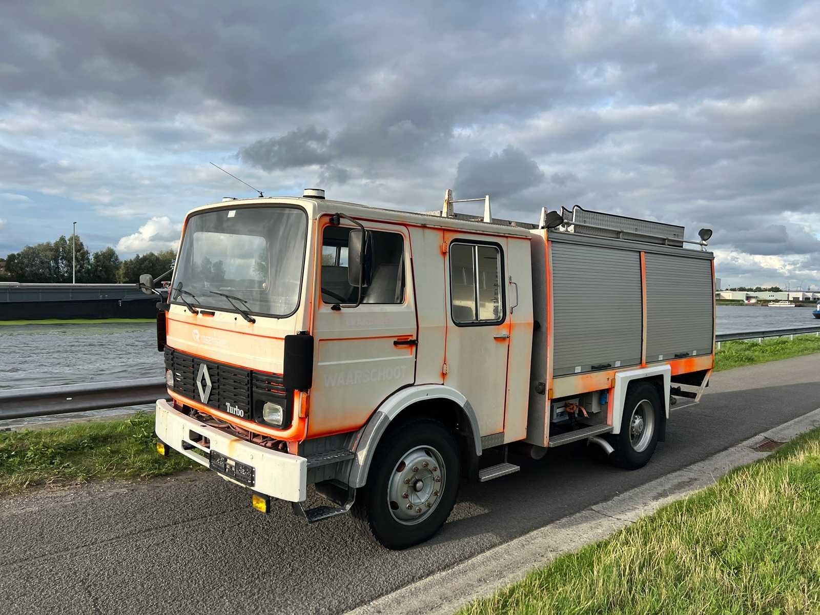 RENAULT - 1987 - JS 00 B1 - Vrachtwagen, Auto's, Renault, Overige brandstoffen, Bedrijf, Te koop