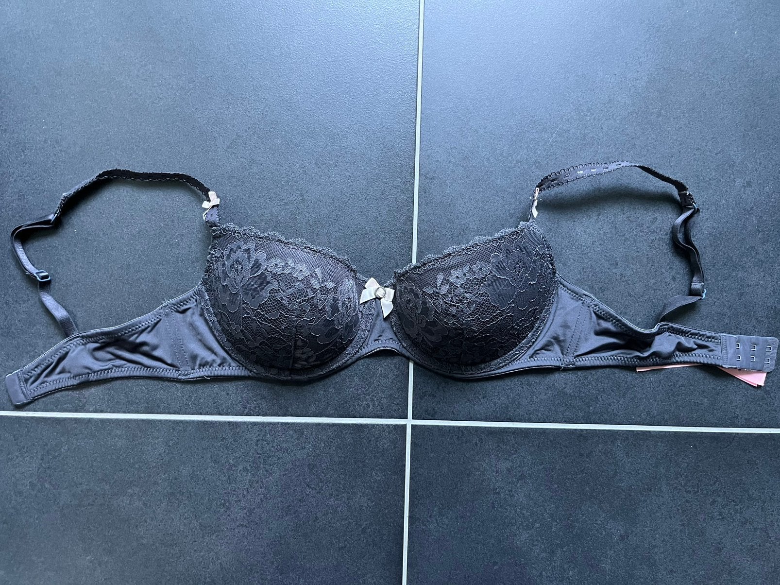 BH 75C Hunkemöller, Kleding | Dames, Ondergoed en Lingerie, Ophalen of Verzenden, Grijs, BH