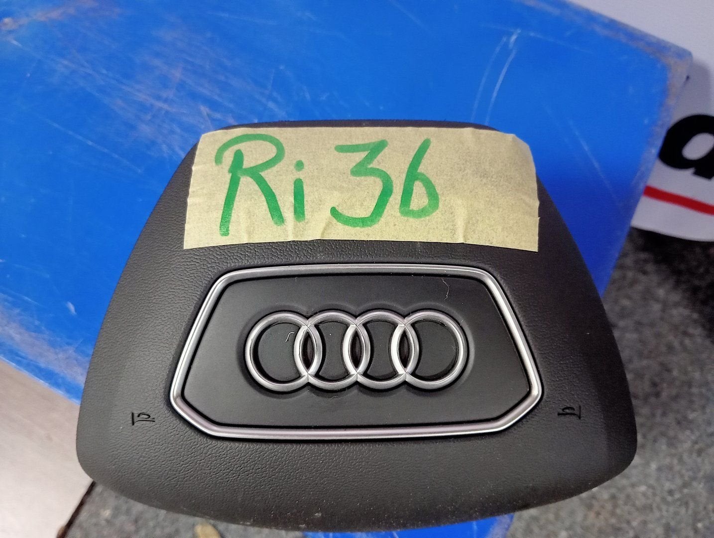 Audi A6, A7 Stuur Airbag Zwart 2018+ 4N0880201K 6PS A6 (C8), -, Audi, Utilisé, -