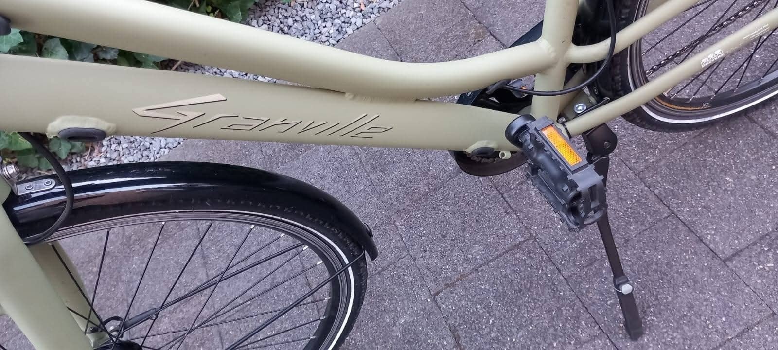 een damensfiets van het merk Granville, Ophalen, Zo goed als nieuw, Velgrem, Versnellingen