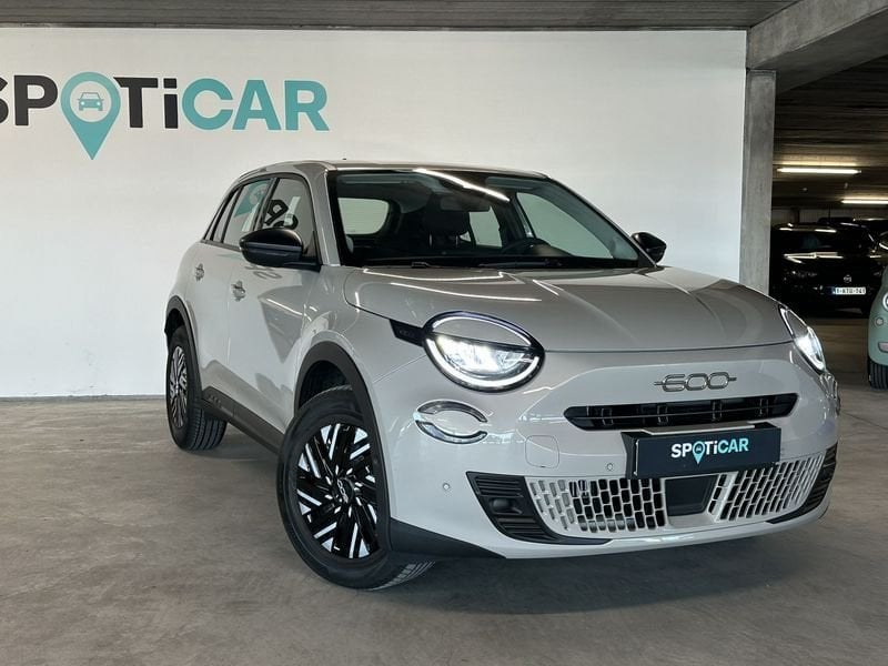 Fiat 600 Hybrid, Autos, Fiat, 100 kW, Achat, Entreprise, 109 g/km