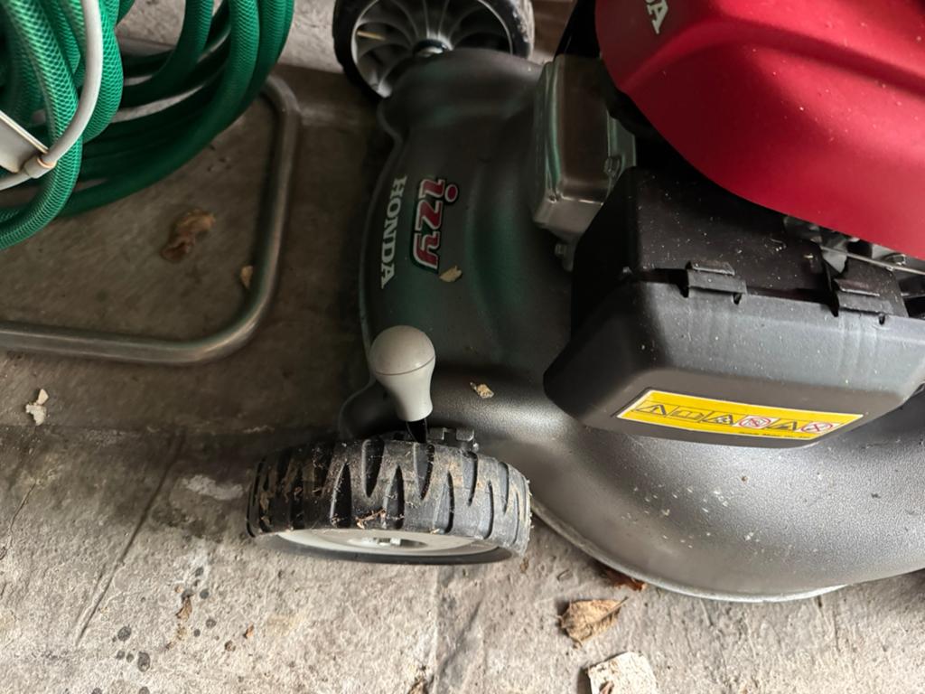 Honda grasmaaier nooit gebruikt, Ophalen, Zo goed als nieuw