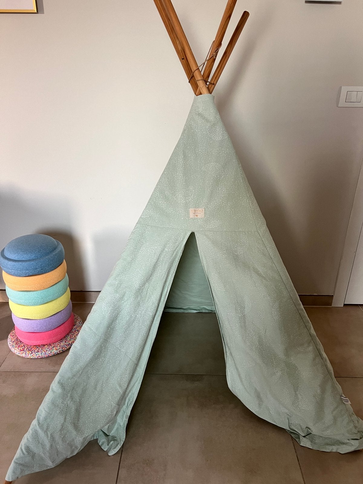 Nobodinoz tipi tent, Enlèvement, Comme neuf