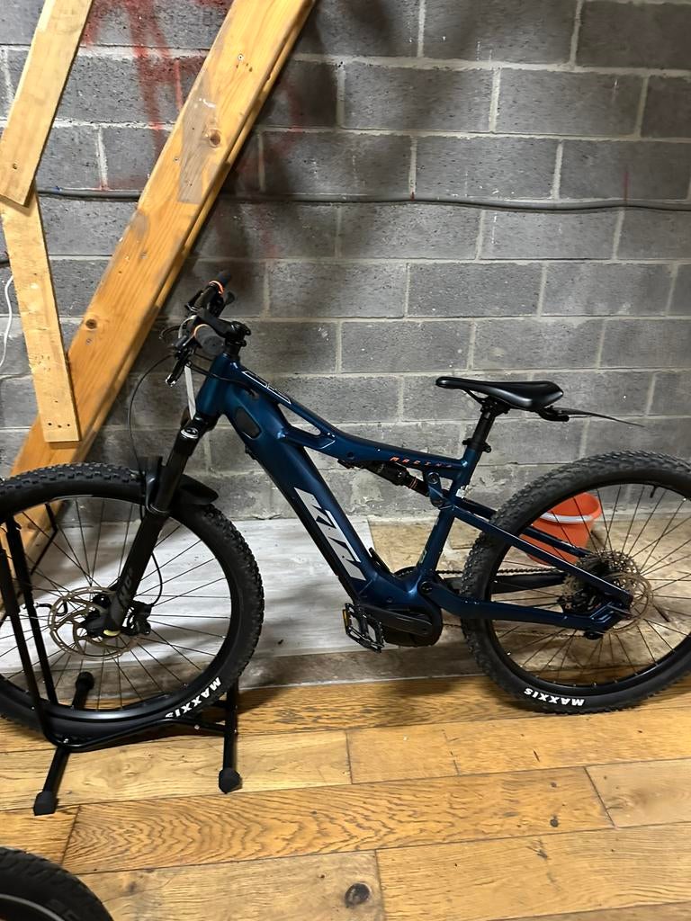 Vélo KTM MACINA CHACANA Bosch CX, Vélos & Vélomoteurs, Vélos électriques, Comme neuf, Cube, Enlèvement
