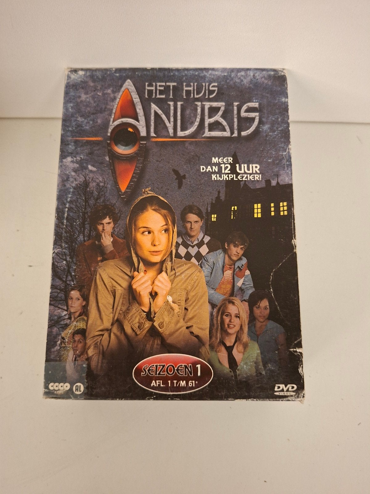 Het huis anubis seizoen 1, Enlèvement ou Envoi