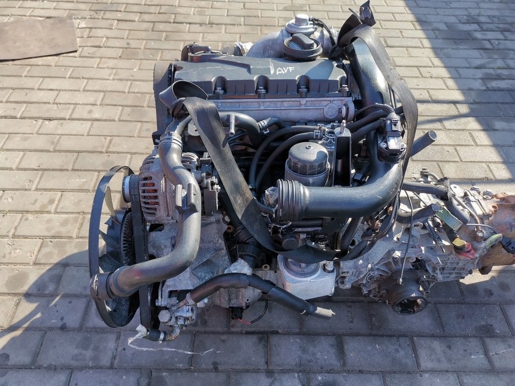 Moteur AVF Complet A6 A4 AUDI SUPERB SKODA VW PASSAT, Envoi, Utilisé, Skoda