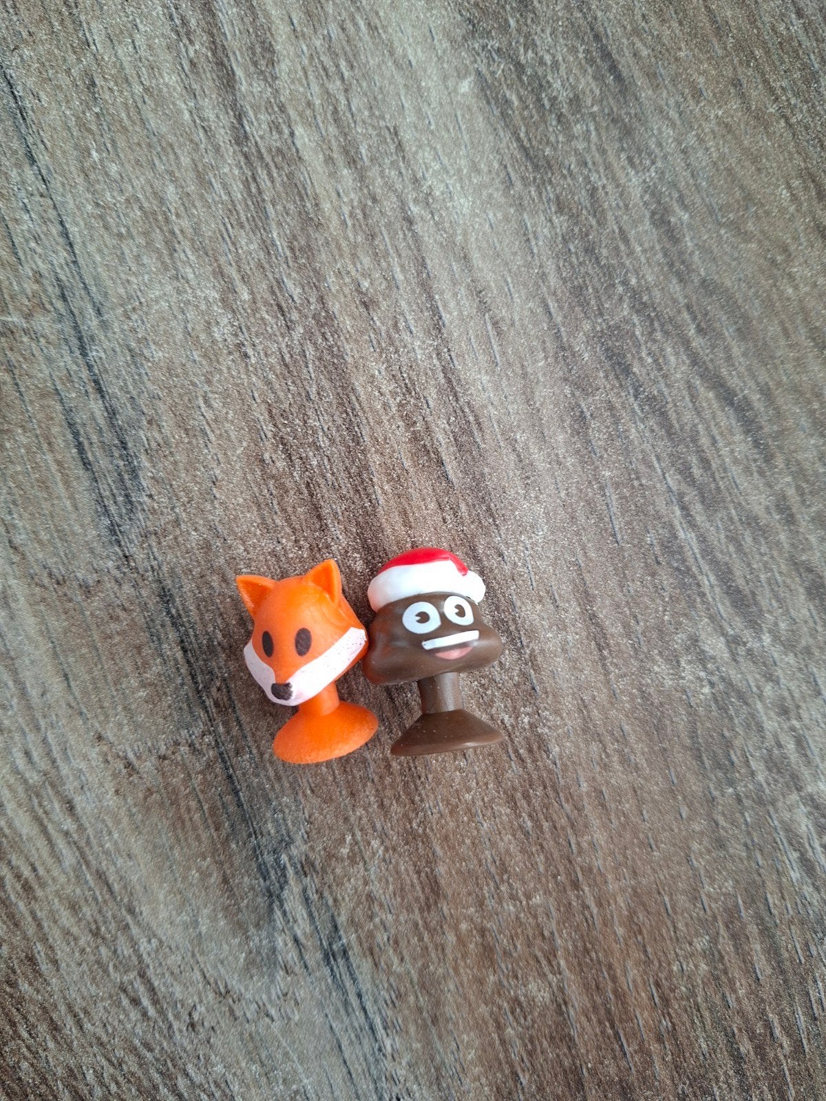 Aldi emoji 3 euro per stuk, Handtassen en Accessoires, Ophalen