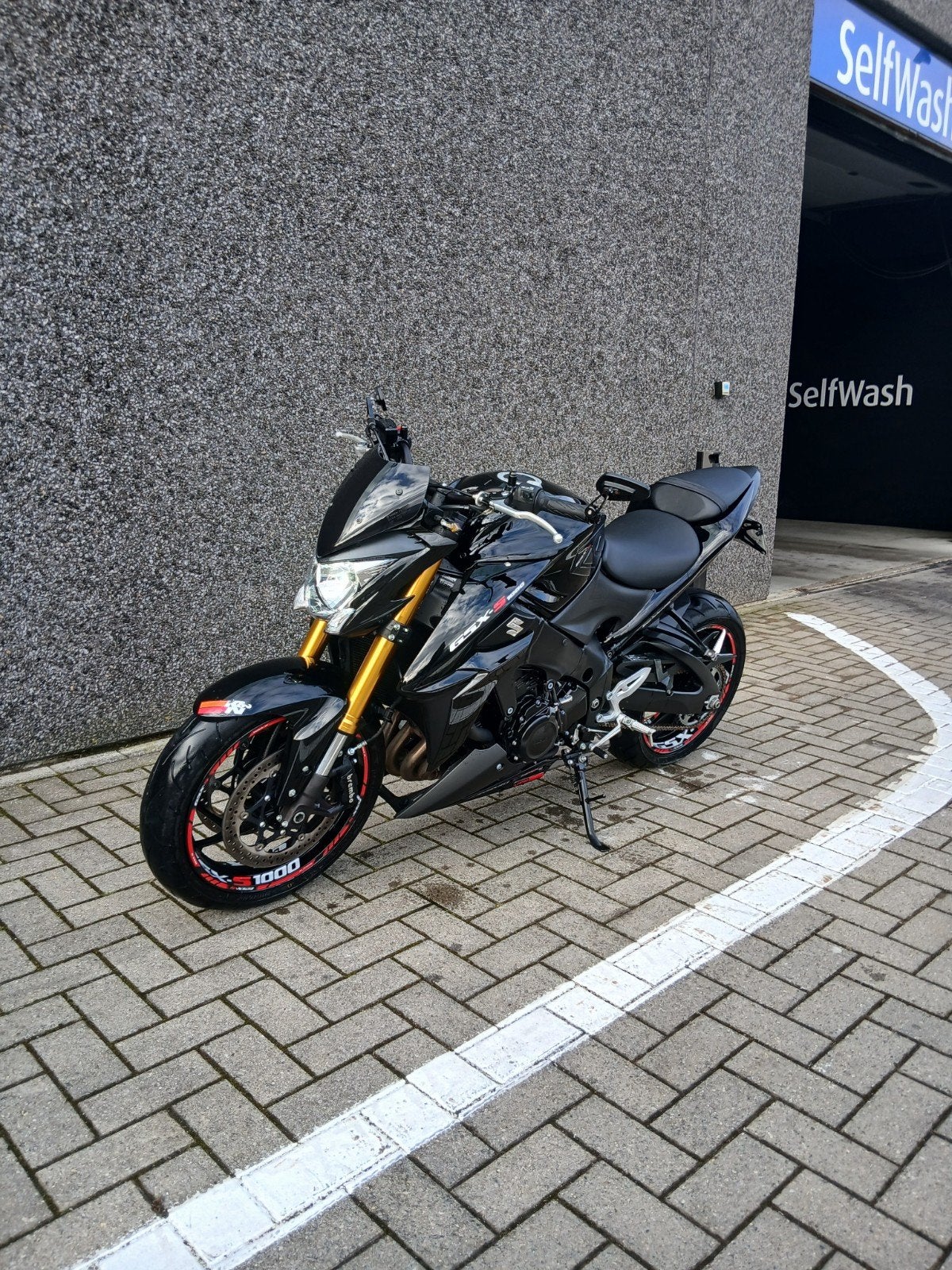 Suzuki gsxs1000, Motos, Motos | Suzuki, ABS, Permis Moto A, Occasion, Plus de 35 kW