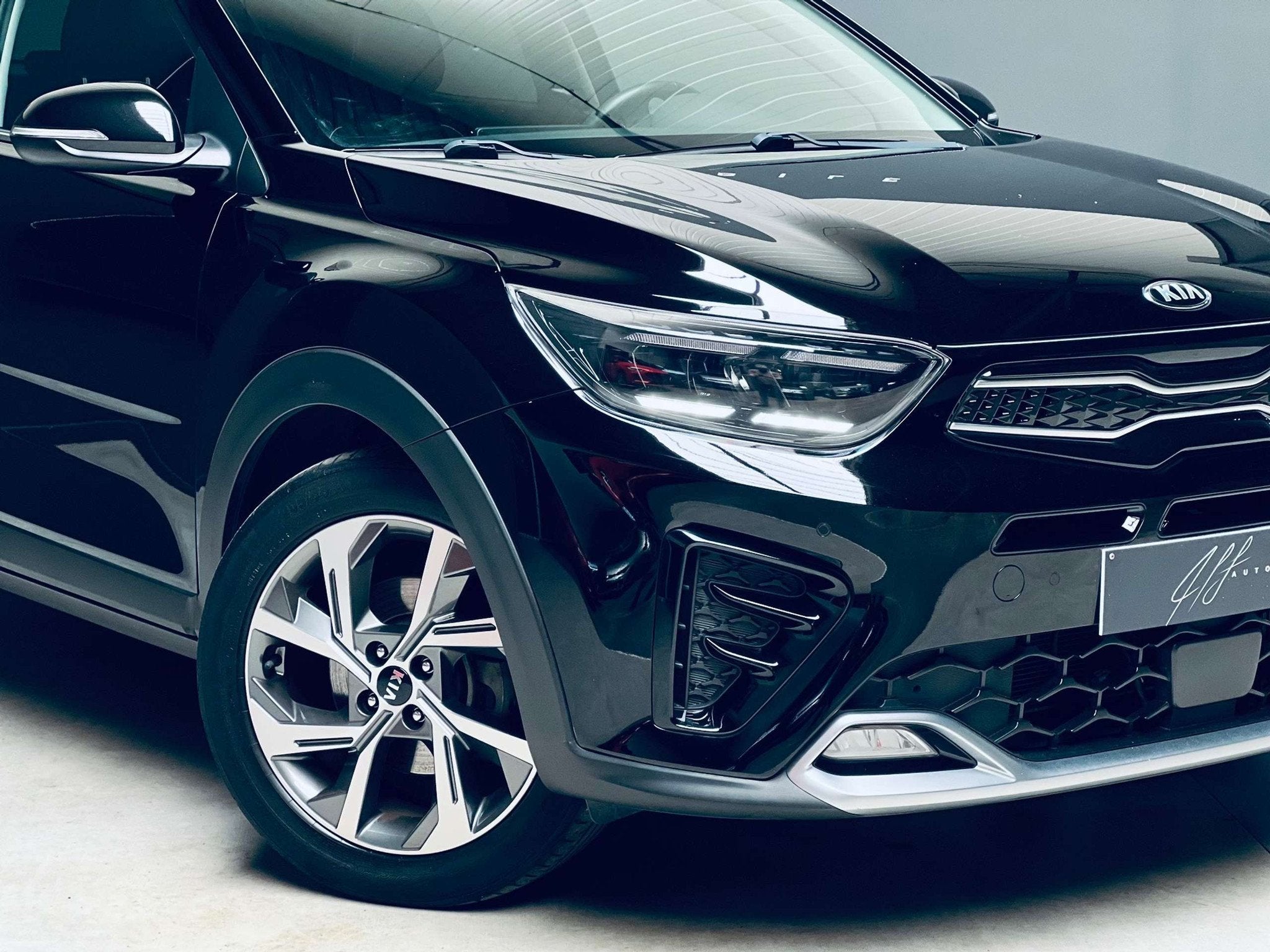 Kia Stonic 1.0i GT Line *AUTOMATIQUE*TOIT OUVRANT*CARPLAY*, Gebruikt, Zwart, Bedrijf, 5 zetels