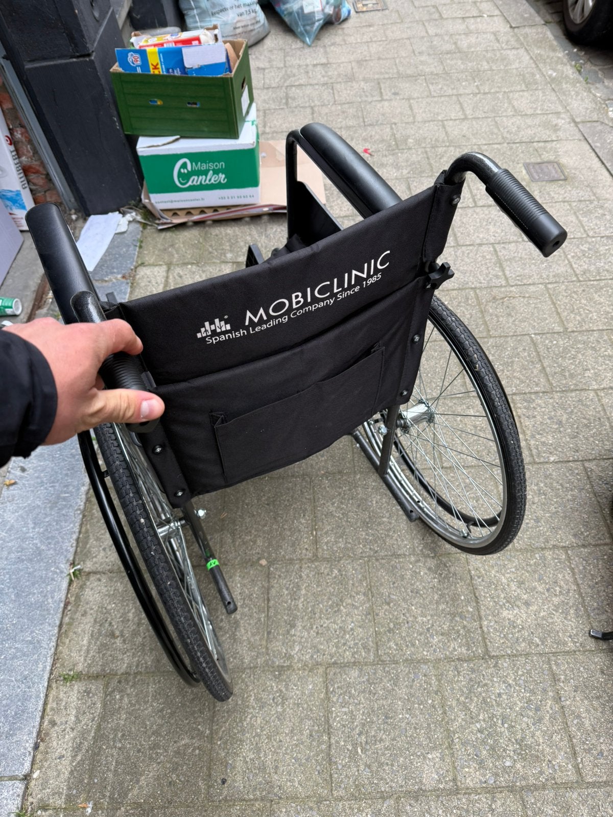 Rolstoelen, Ophalen, Zo goed als nieuw