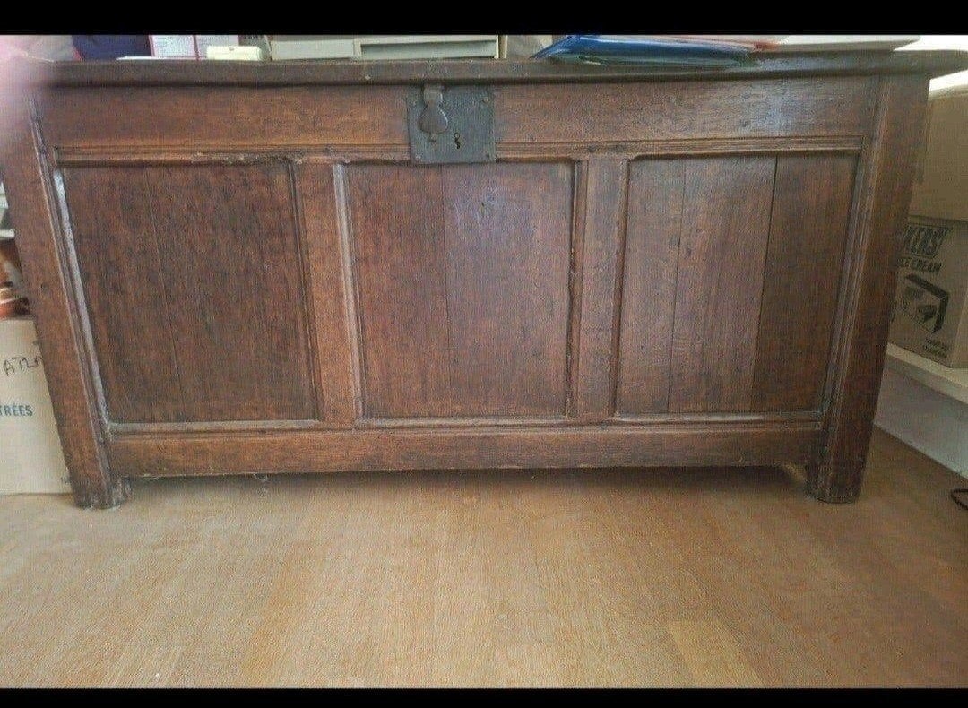 Valise ancienne, Enlèvement