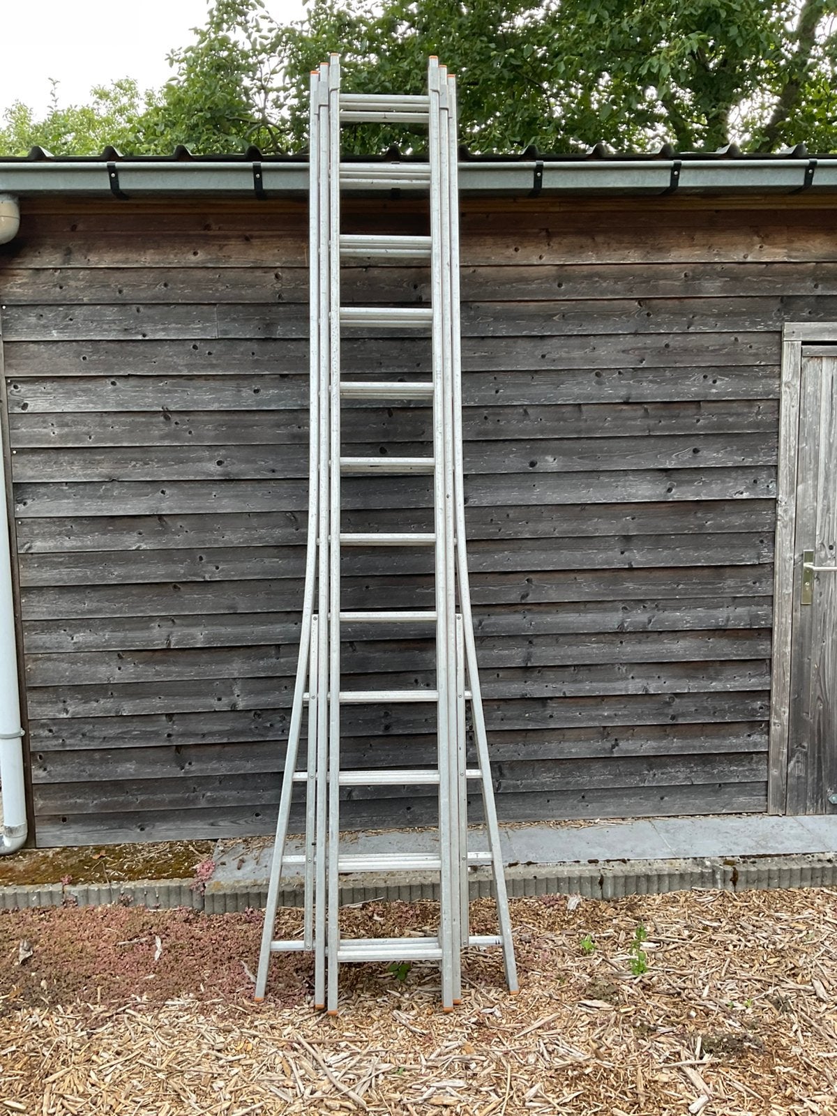 Aluminium ladder driedelig, Enlèvement, Comme neuf, Échelle