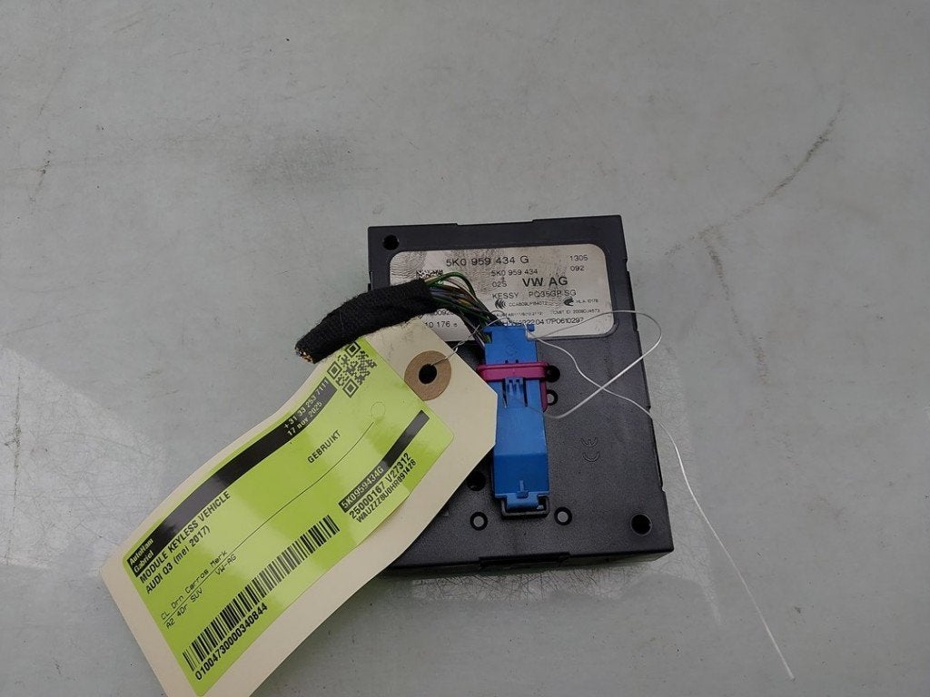MODULE KEYLESS VEHICLE Audi Q3 (8UB / 8UG) (01-2011/12-2019), Info@audi.de, Audi, Audi AG, Gebruikt