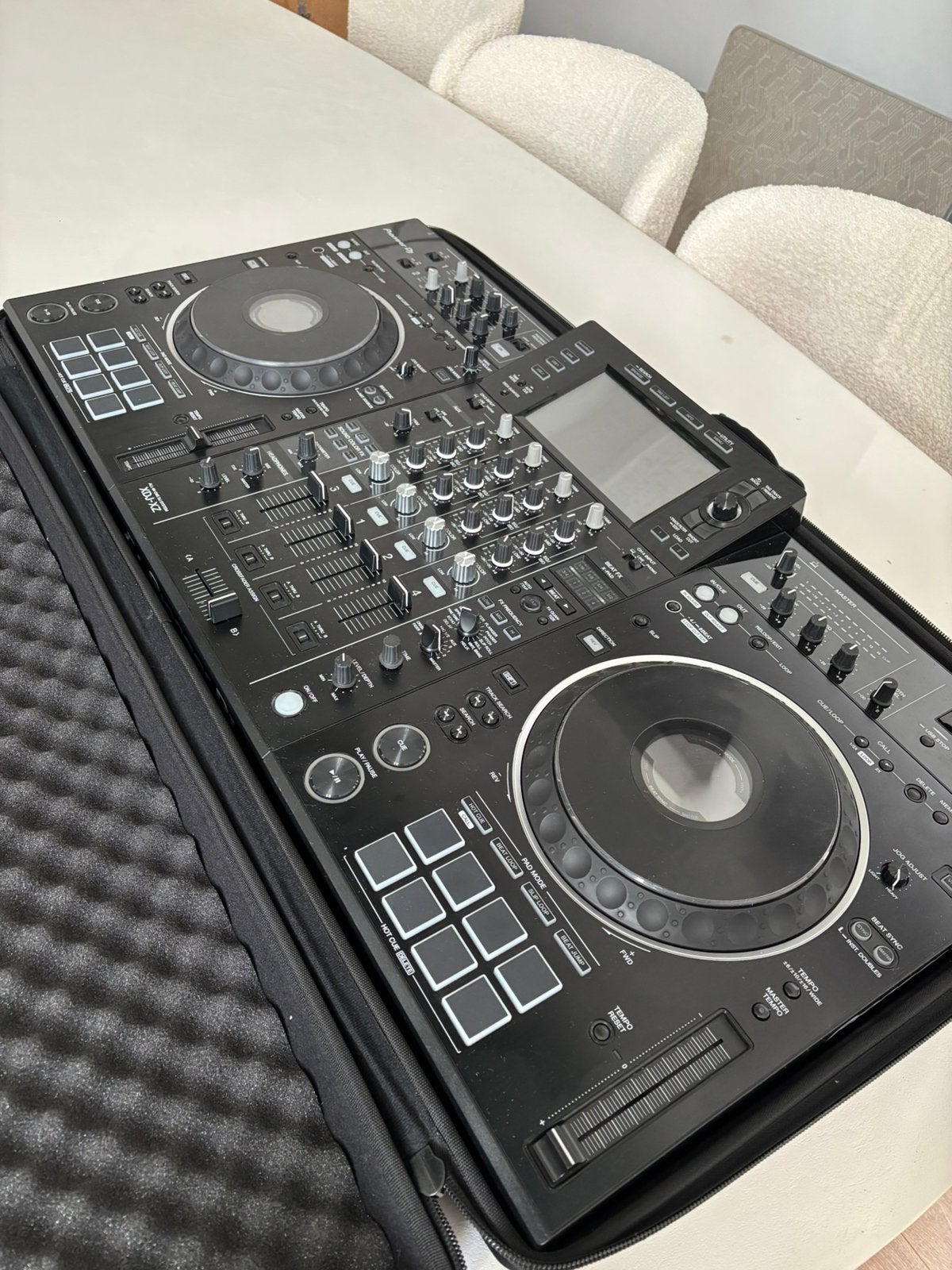 Pioneer DJ XDJ-XZ inclusief stofkap, travelcase & flightcase, Musique & Instruments, Enlèvement, Comme neuf, Pioneer