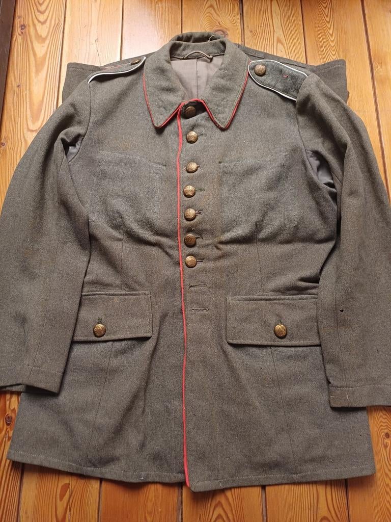 3 Zweedse uniformen wo2, Verzamelen, Ophalen, Landmacht, Kleding of Schoenen