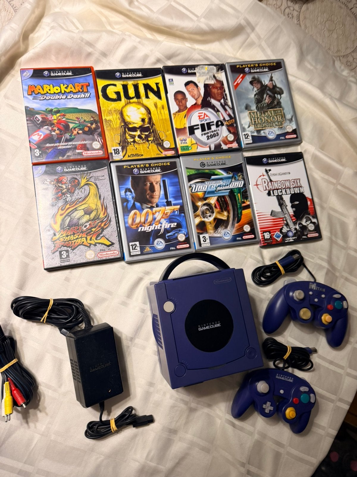 Nintendo Game cube+2manettes+8jeux, Enlèvement ou Envoi, Comme neuf