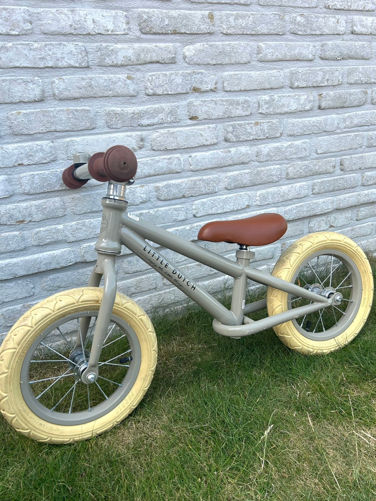 Loopfiets Little Dutch, Fietsen en Brommers, Fietsen | Kinderfietsjes, Ophalen of Verzenden, Zo goed als nieuw