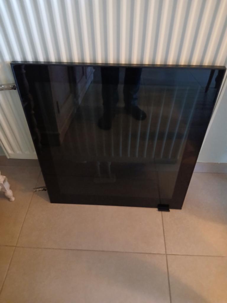 Vitrine deur ikea zwart glas, Enlèvement