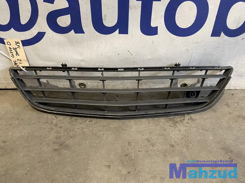OPEL CORSA D Bumper rooster midden 2005-2014, Gebruikt, Opel Automobile GmbH, Kontakt@opel-infoservice.de, Bumper