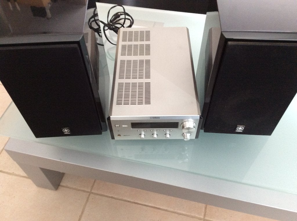 Stereoketen Yamaha RX-E600, Enlèvement ou Envoi, Comme neuf, Tuner ou Radio, Autres marques