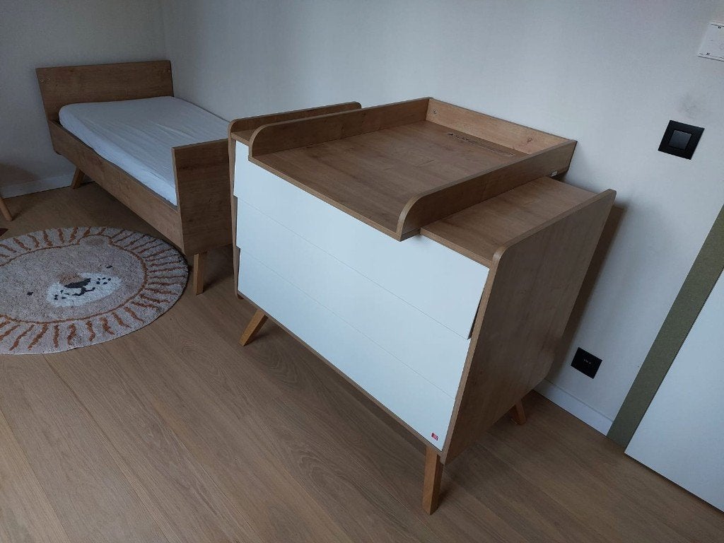Te koop: VOX Vintage baby/kinderbed + commode, Ophalen, Zo goed als nieuw, Jongetje of Meisje