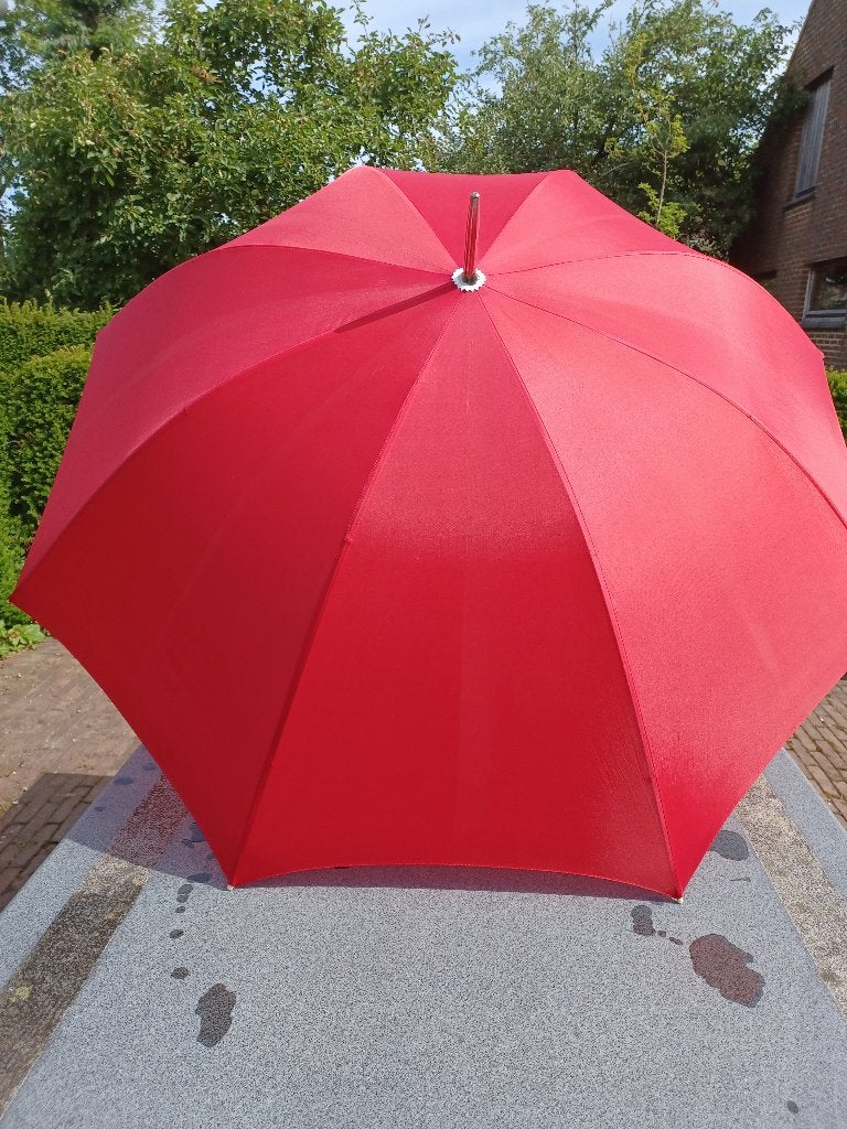 groot, rood regenscherm/zonnescherm (diameter 132 cm), Ophalen of Verzenden, Zo goed als nieuw, Rood