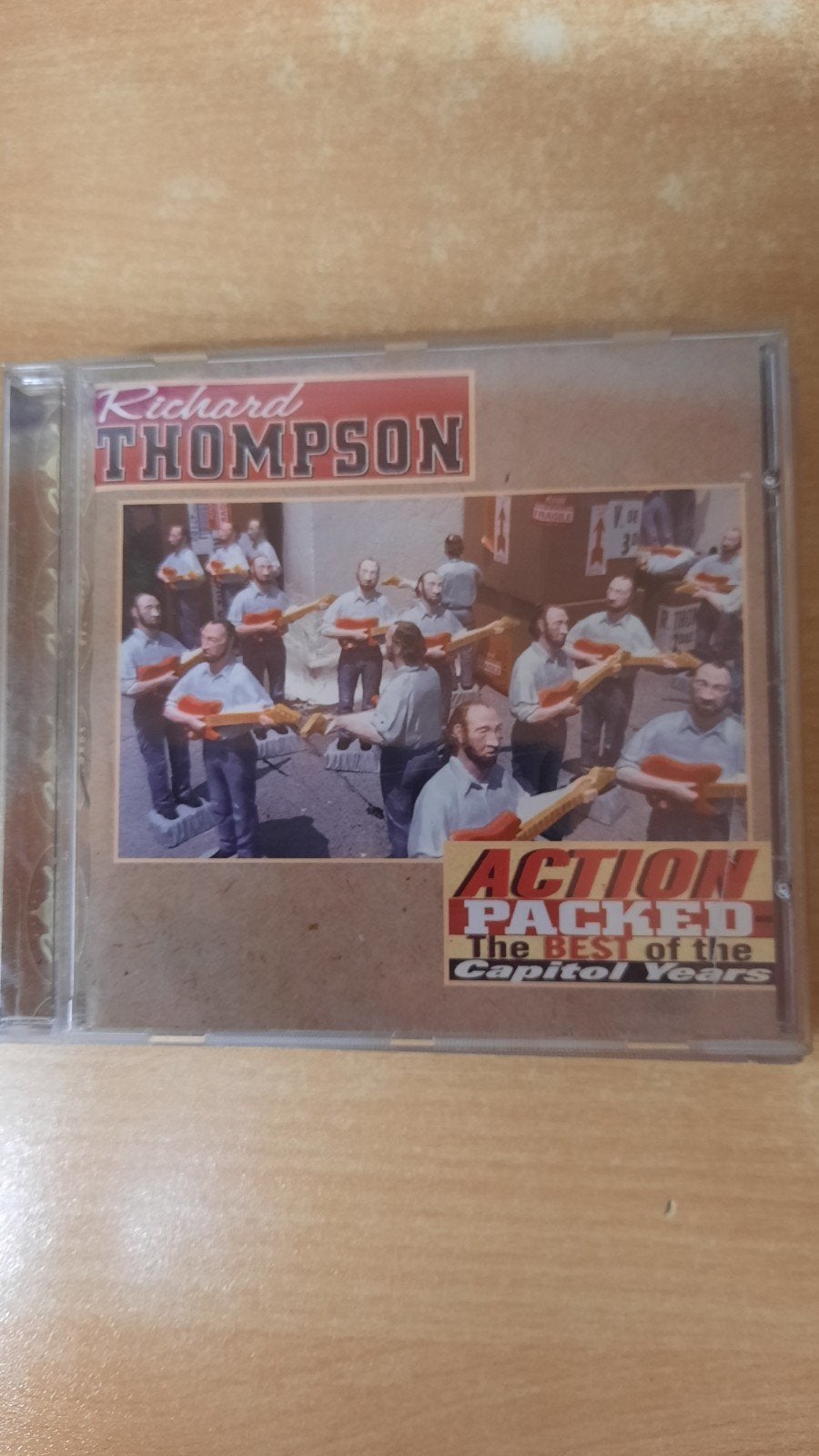 RICHARD THOMPSON Action Packed - The best of the Capitol yea, CD & DVD, CD | Rock, Comme neuf, Compilation, Folk rock, Envoi