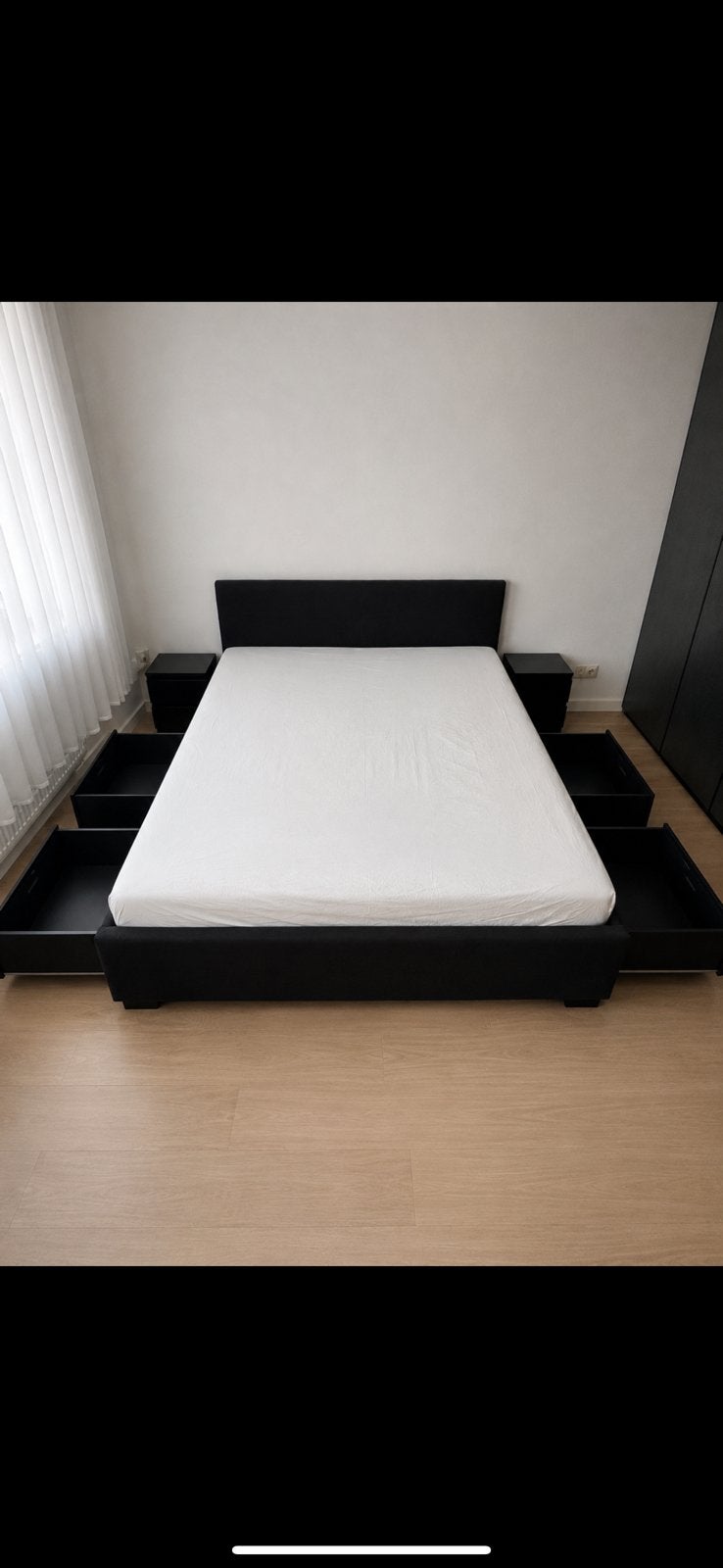 Bed met matras en nachtkastjes, Huis en Inrichting, Ophalen, Zo goed als nieuw