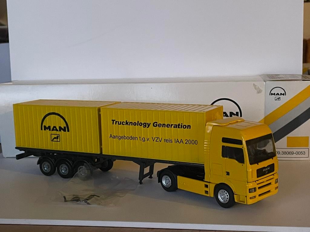 CONRAD 1:50 MAN TGA demo containeroplegger, Hobby en Vrije tijd, Modelauto's | 1:50, Ophalen, Zo goed als nieuw, Bus of Vrachtwagen