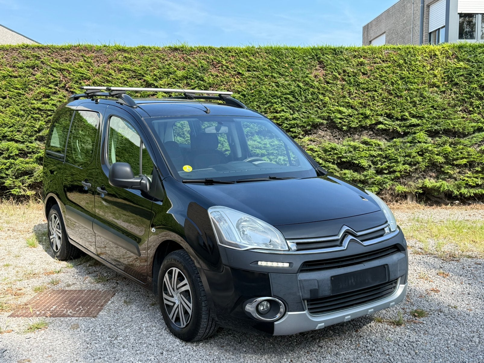 Citroen Berlingo1.6 BlueHDI, Voorwielaandrijving, Euro 5, Zwart, 4 cilinders