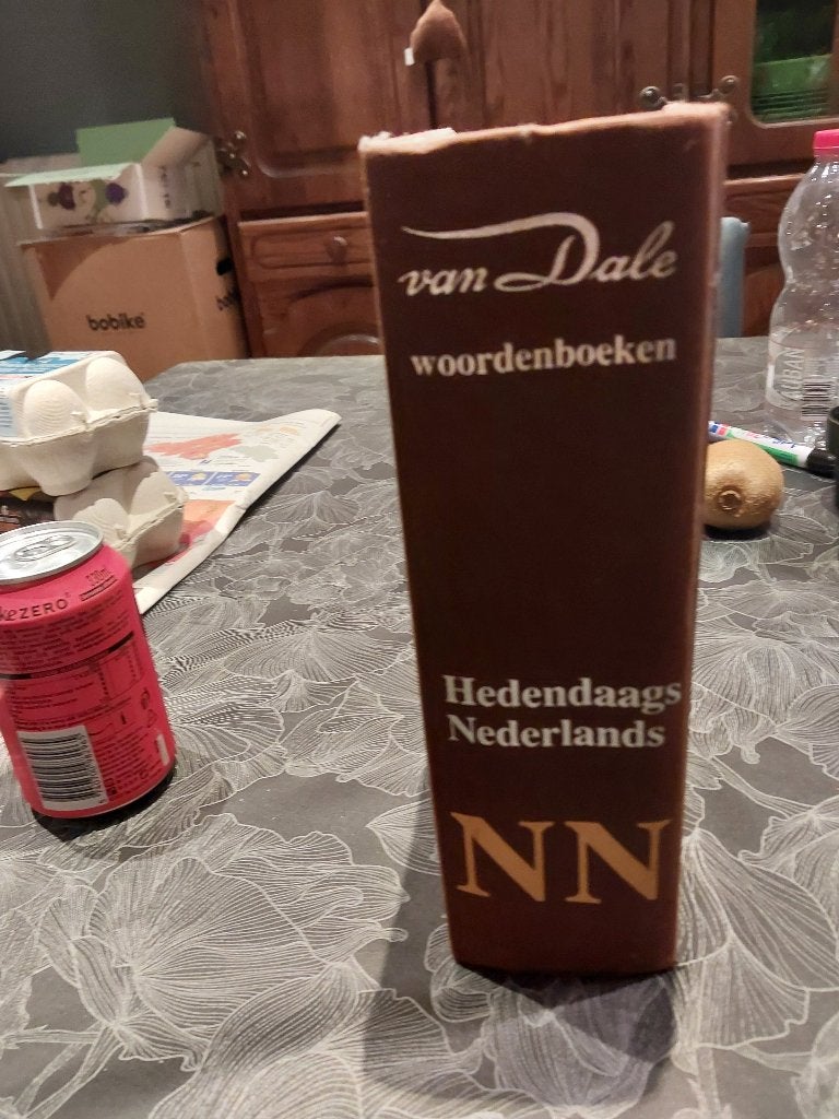 Van Dale boek, Boeken, Woordenboeken, Ophalen, Gelezen, Van Dale, Nederlands
