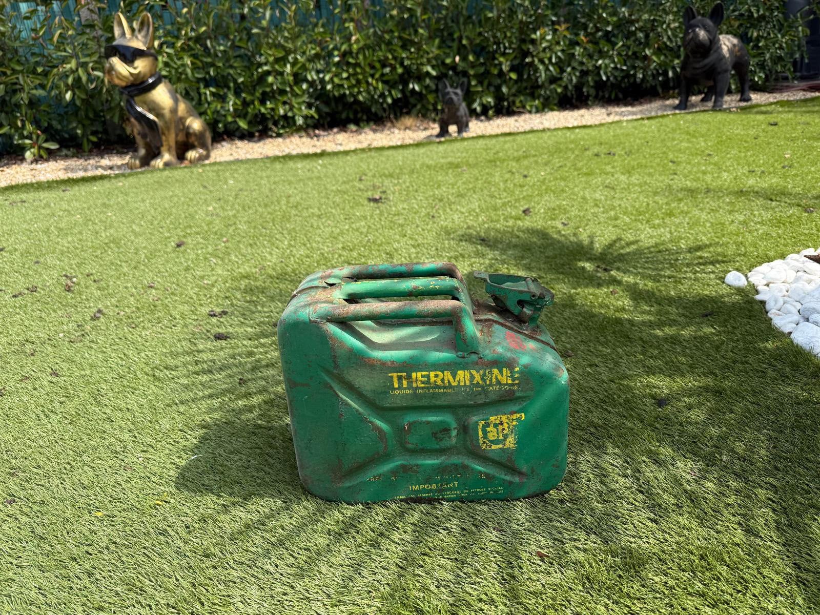 Gezocht: lege heliumgasbidons / metalen jerrycans, Ophalen, Gebruikt