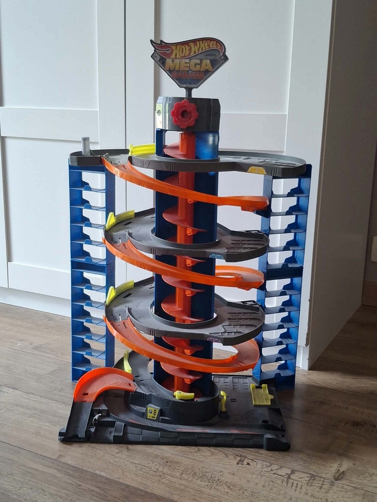 garage Hotwheels, Enfants & Bébés, Enlèvement, Comme neuf, Hot Wheels