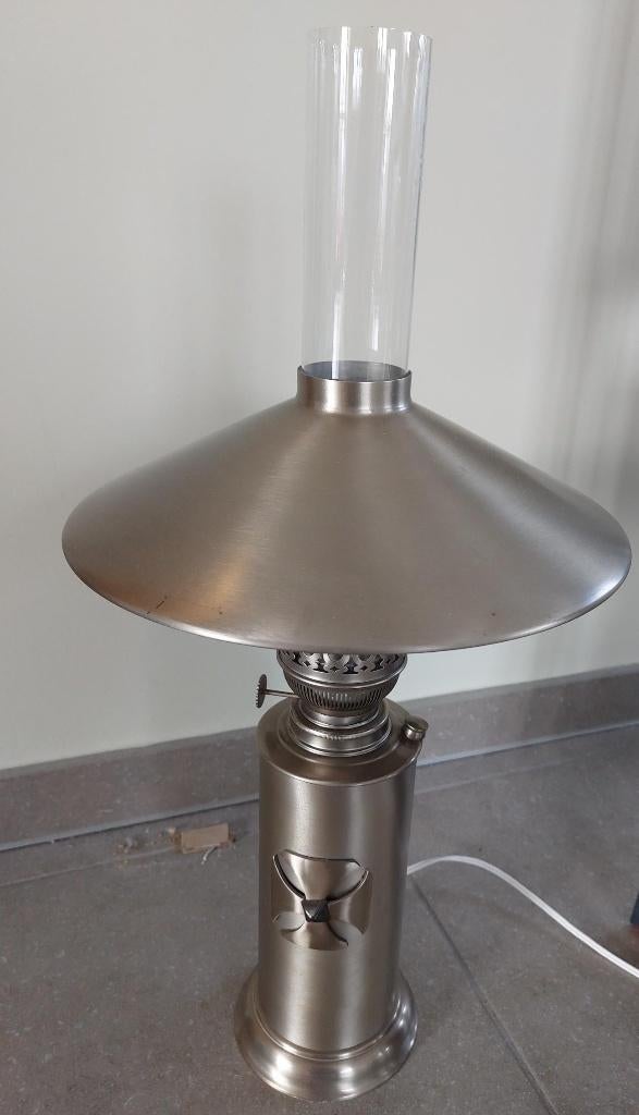 Metalen tafellamp (in de vorm v.e. petroleumlamp) H +/- 60cm, Ophalen, 50 tot 75 cm, Klassiek, Zo goed als nieuw
