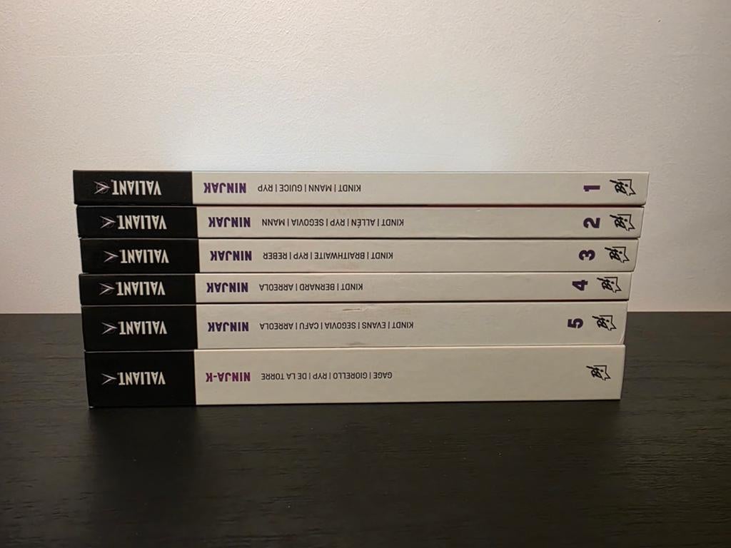 Lot Valiant, Eén comic, Ophalen