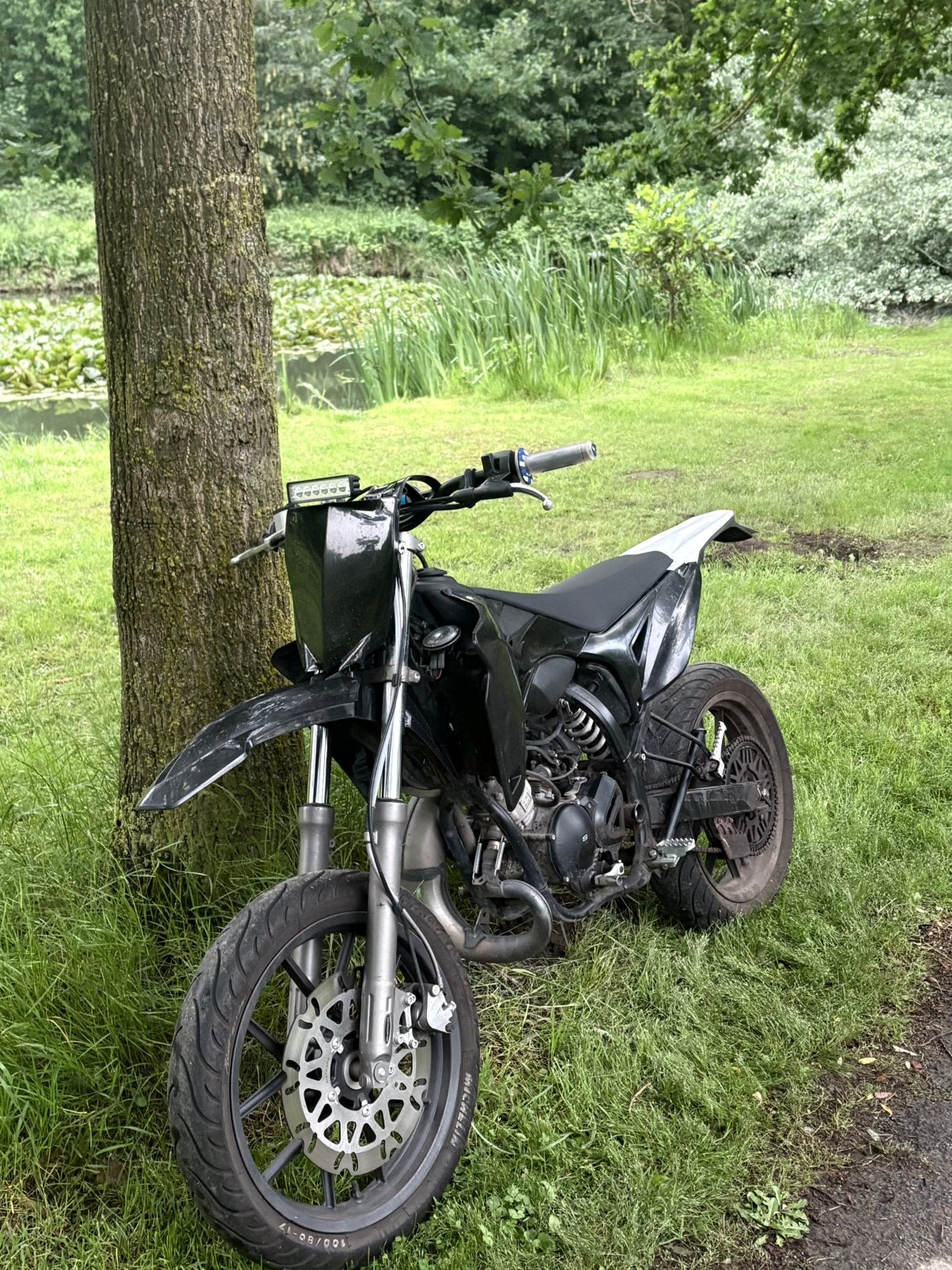 Sherco 50cc, Fietsen en Brommers, Brommers | Crossbrommers, Ophalen of Verzenden, Zo goed als nieuw