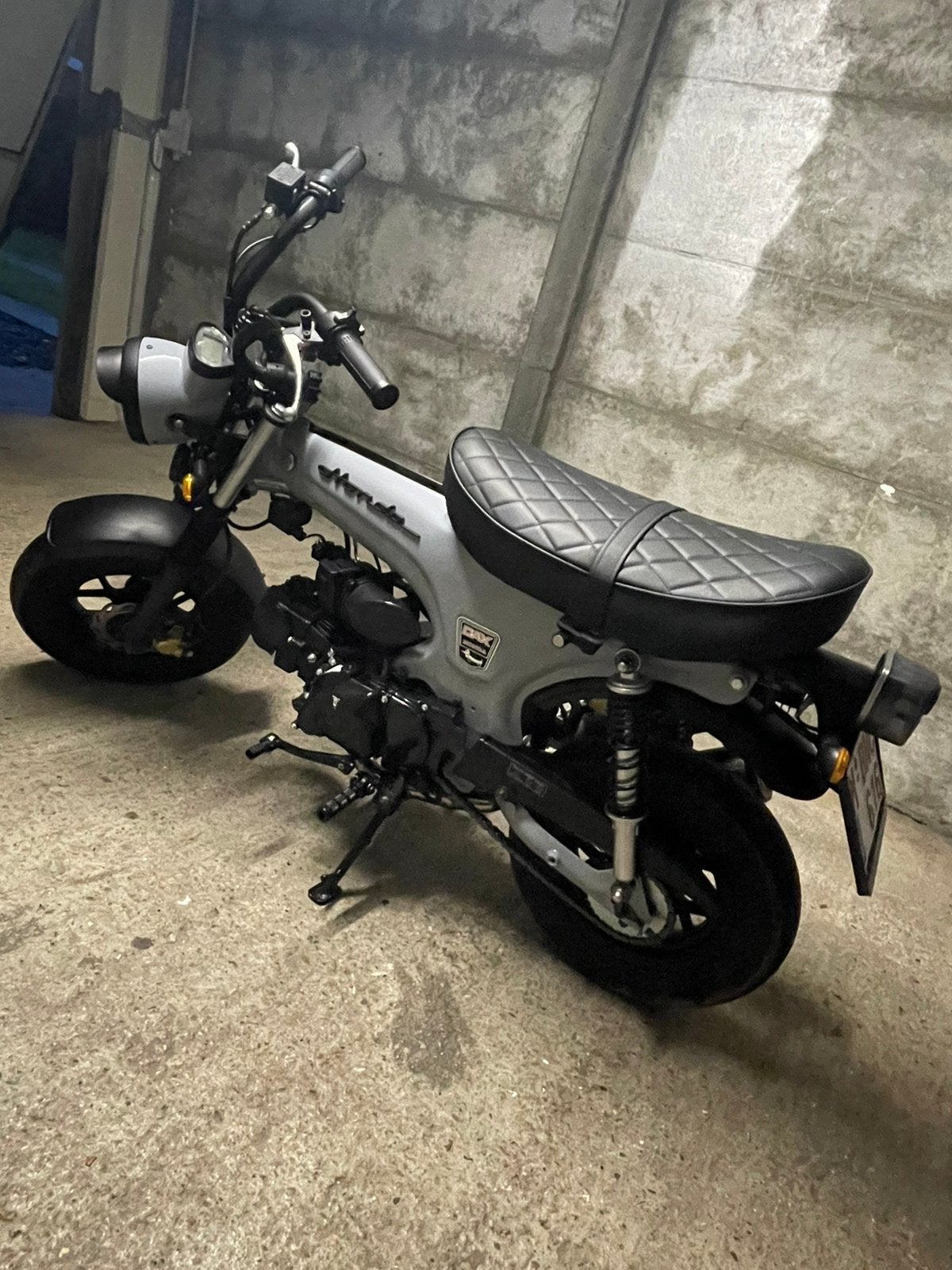 BLUROC heritage 125 cc, Fietsen en Brommers, Brommers | Honda, Ophalen, 125 cc, Zo goed als nieuw, 4 versnellingen