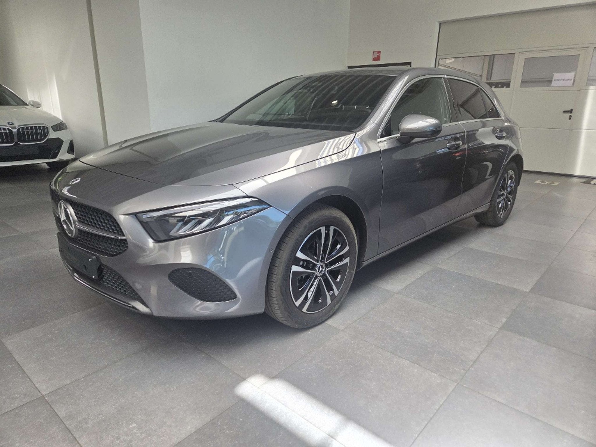 Mercedes-Benz A 250 A 250 e URBAN-PROGRESSIVE, Automaat, Gebruikt, Euro 6, 4 cilinders